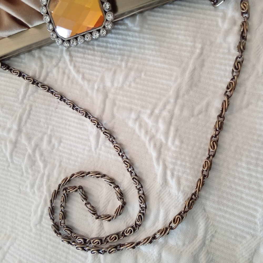Jessica McClintock Gold Satin Clutch with Jewel Accent & Antique Goldtone Chain - Picture 10 of 10